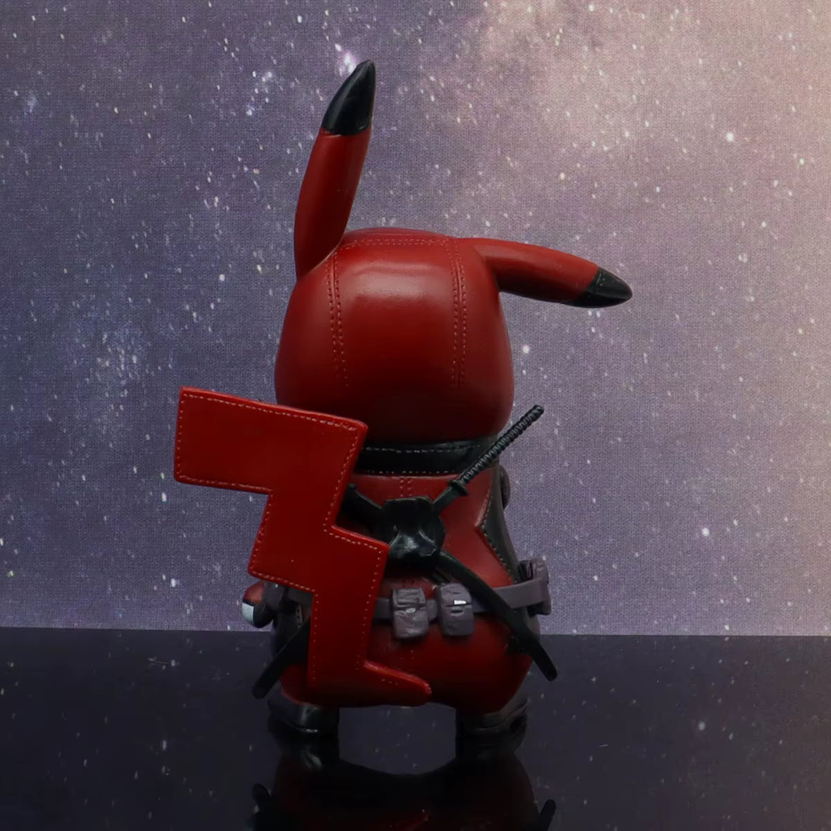 Decoración Pikachu Deadpool