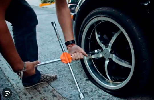 Llave Cruz Reforzada