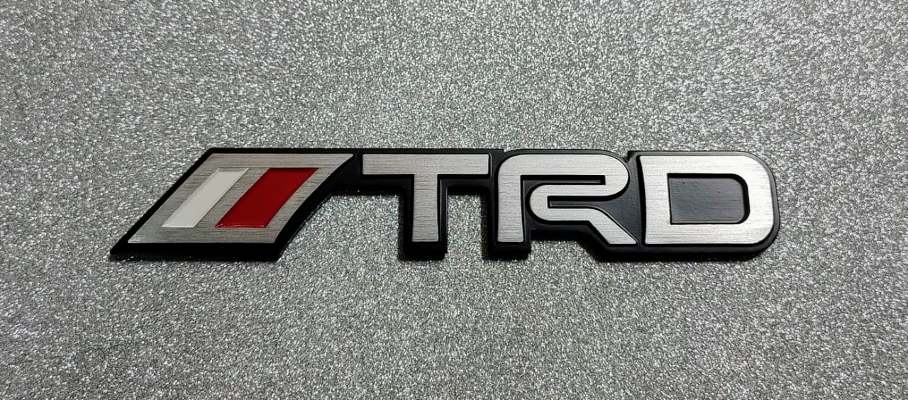 Emblema TRD ALUMINIO GRANDE